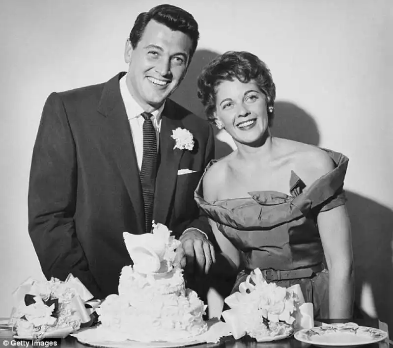 rock hudson con la moglie phyllis gates