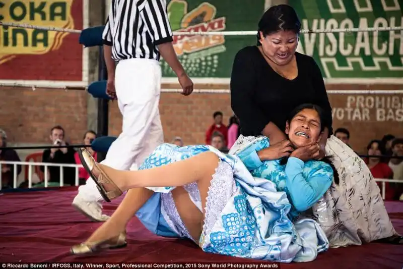 wrestler in bolivia di riccardo bononi