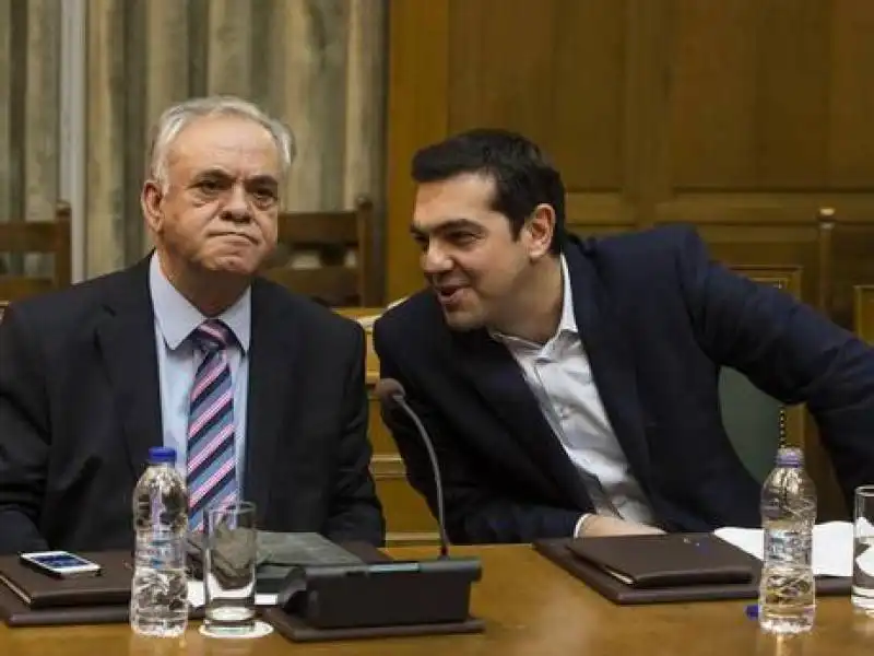 YANNIS DRAGASAKIS E TSIPRAS