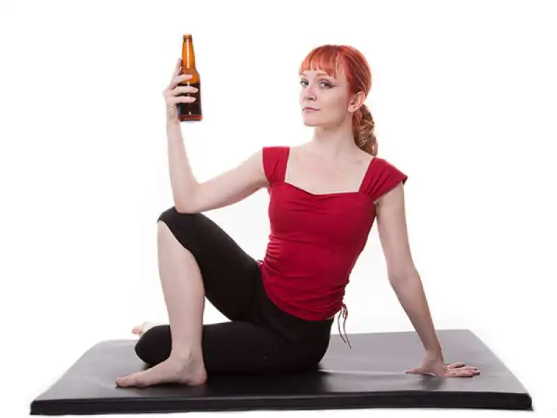 al rage yoga si beve e si bestemmia