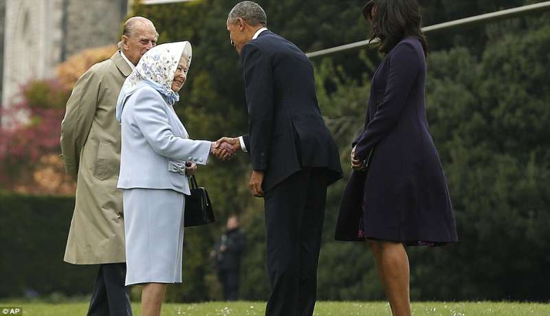 barack e michelle obama con la regina elisabetta e il marito il principe filippo