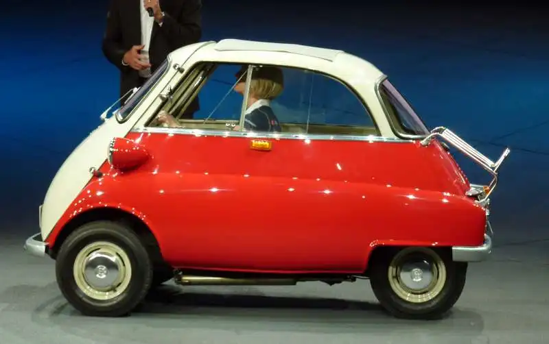 BMW ISETTA 3