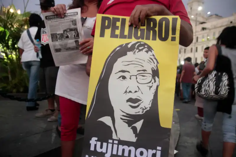 corteo peruviano antifujimori