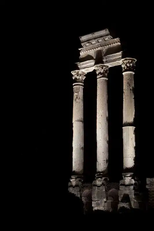 la rivoluzione notturna del foro romano 7