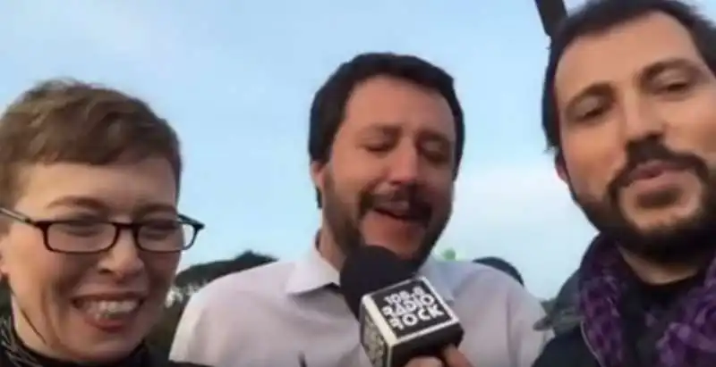 MATTEO SALVINI IRENE PIVETTI KARAOKE RADIO ROCK 