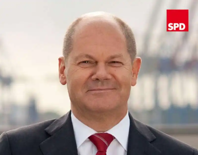 OLAF SCHOLZ