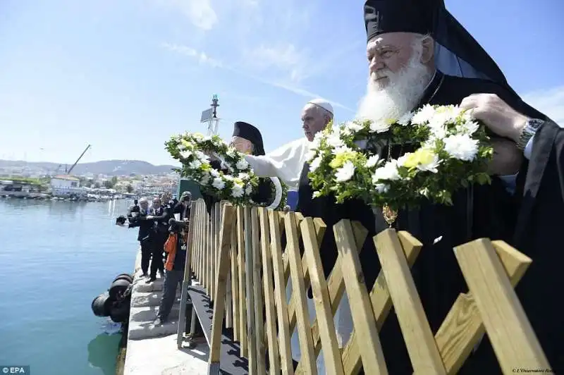 papa francesco a lesbo con i leader ortodossi