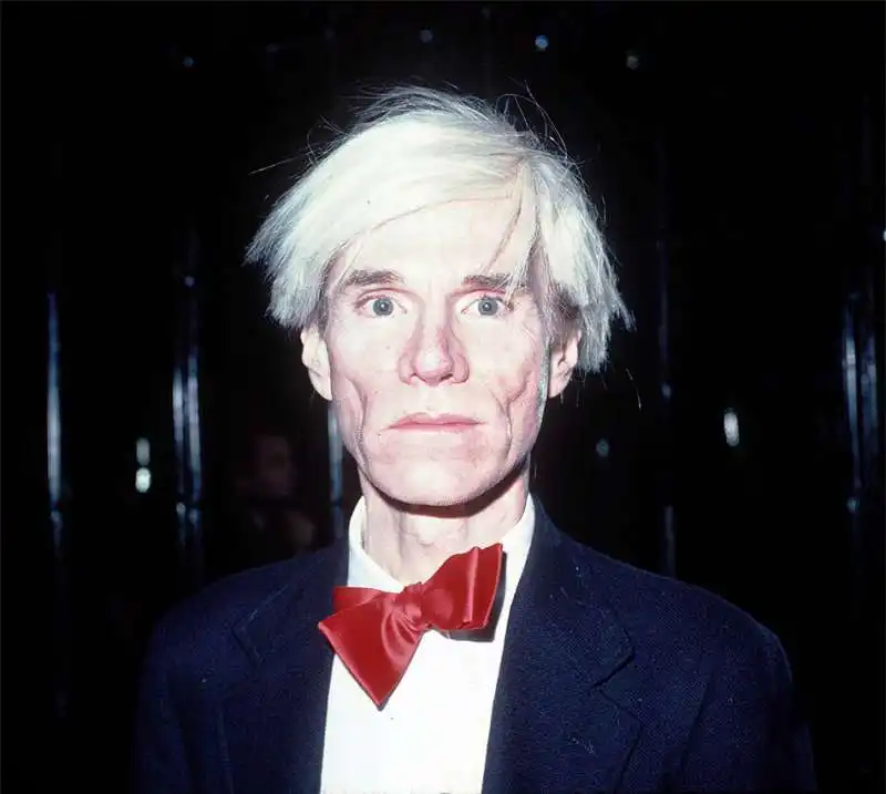 andy warhol allo studio 54 nel 1981