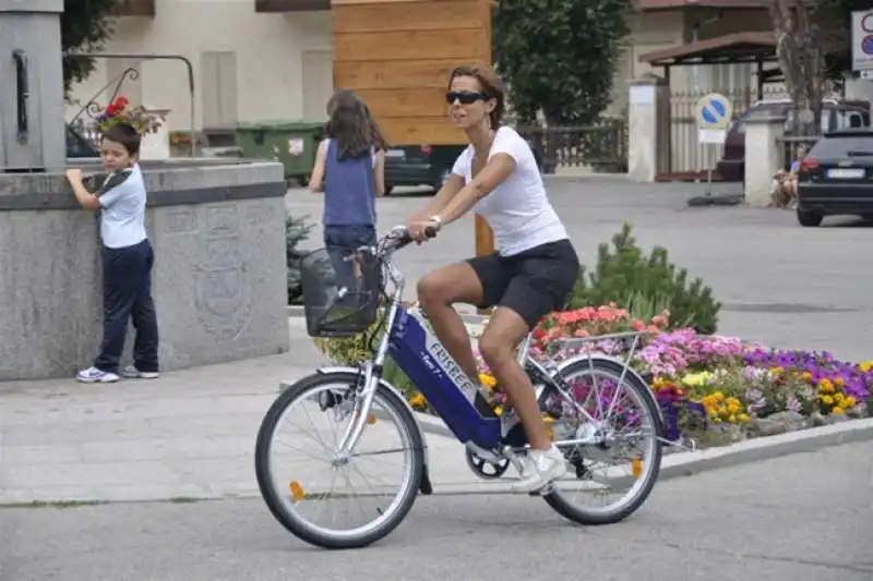 BICICLETTA A PEDALATA ASSISTITA    