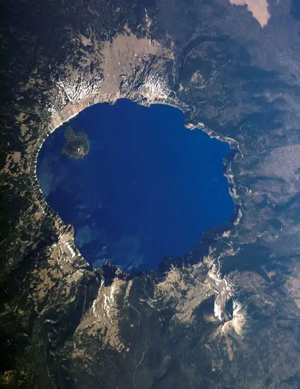 crater lake oregon