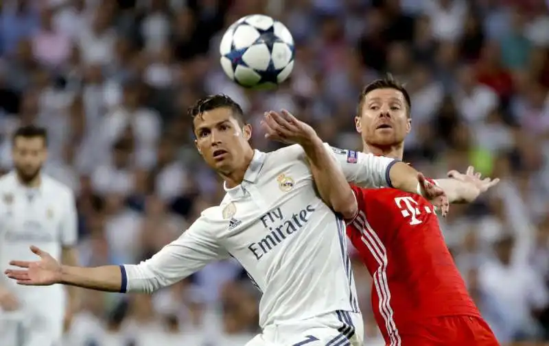 CRISTIANO RONALDO XABI ALONSO