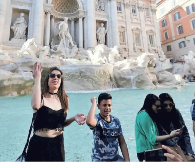 FONTANA DI TREVI