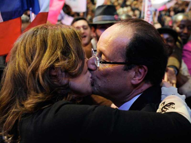 francia francois hollande con valerie