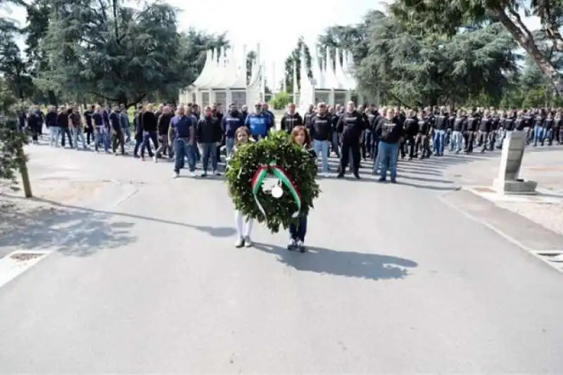 MILITANTI DI CASA POUND A CAMPO X  