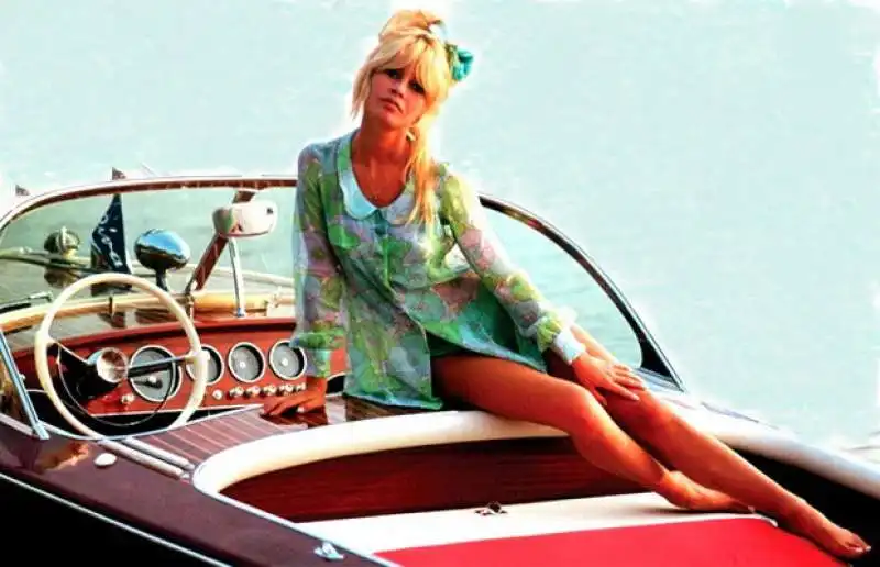 motoscafo riva bardot