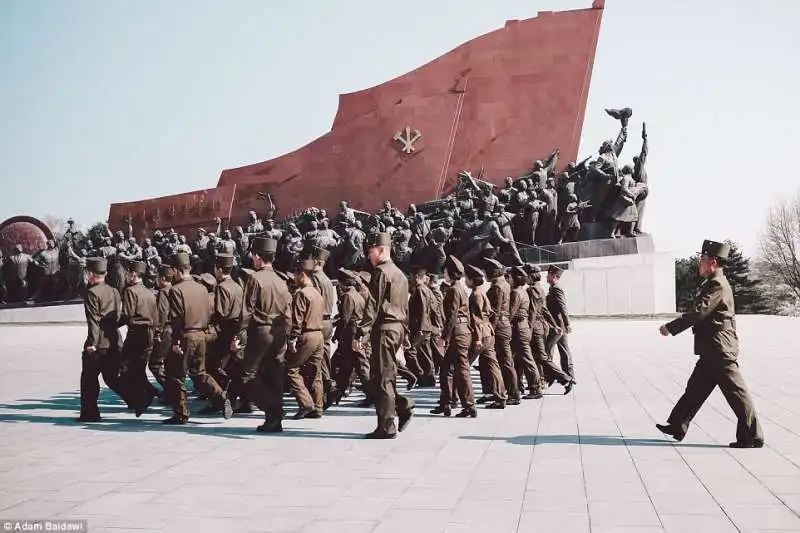 parata militare a pyongyang