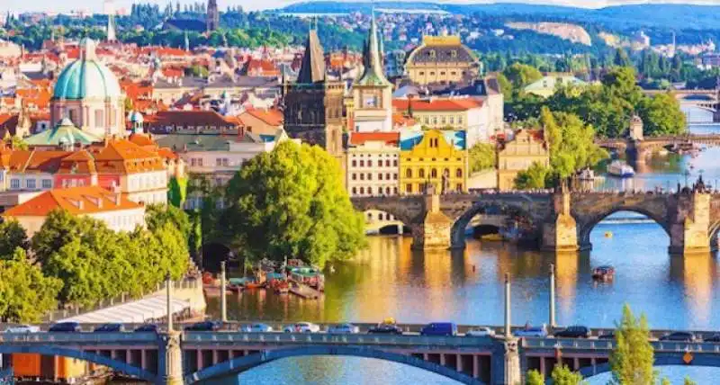 PRAGA