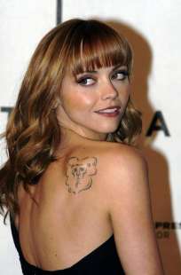 christina ricci e il tatuaggio con una 'testa di leone'