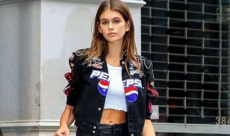 kaia gerber 6