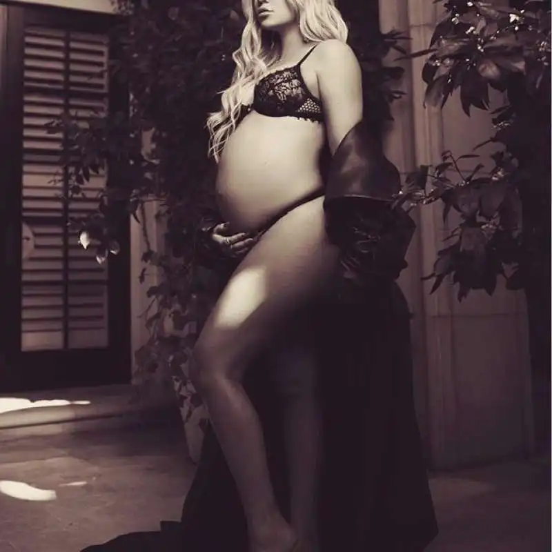 khloe kardashian incinta 3