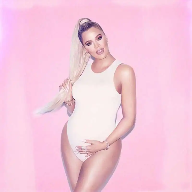 khloe kardashian incinta 4