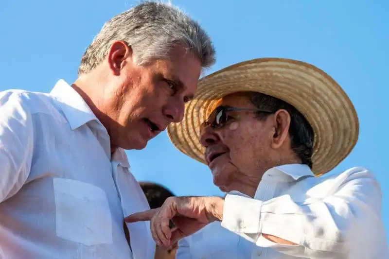 raul castro miguel diaz canel