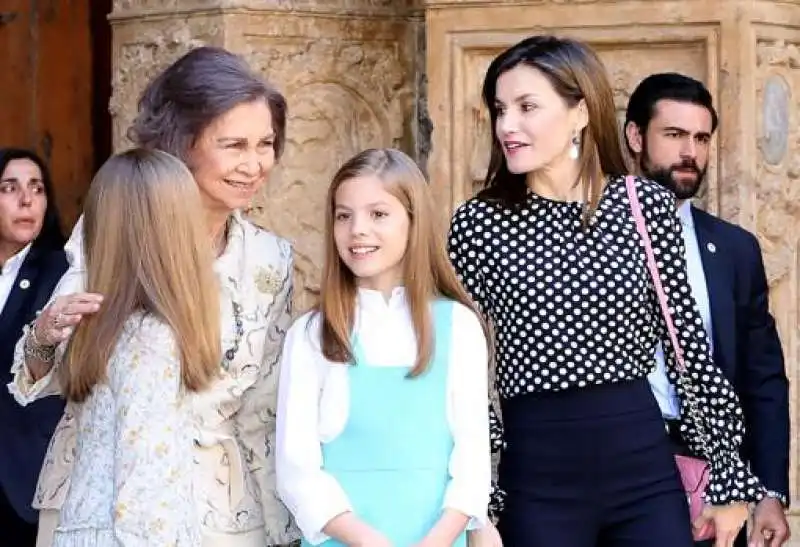 SOFIA LETIZIA  E LE INFANTE DI SPAGNA