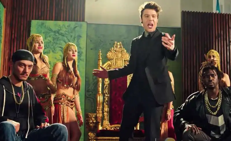 spot kena con fedez e lino banfi 