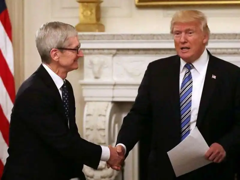 tim cook donald trump 2