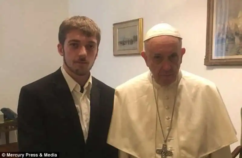 tom evans con papa francesco