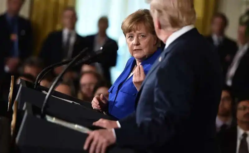 trump e merkel 5