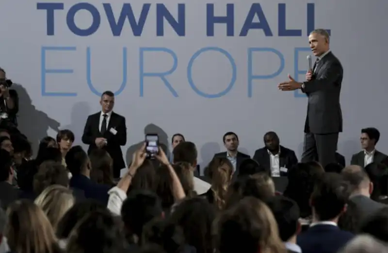 barack obama incontra i giovani leader europei a berlino 18