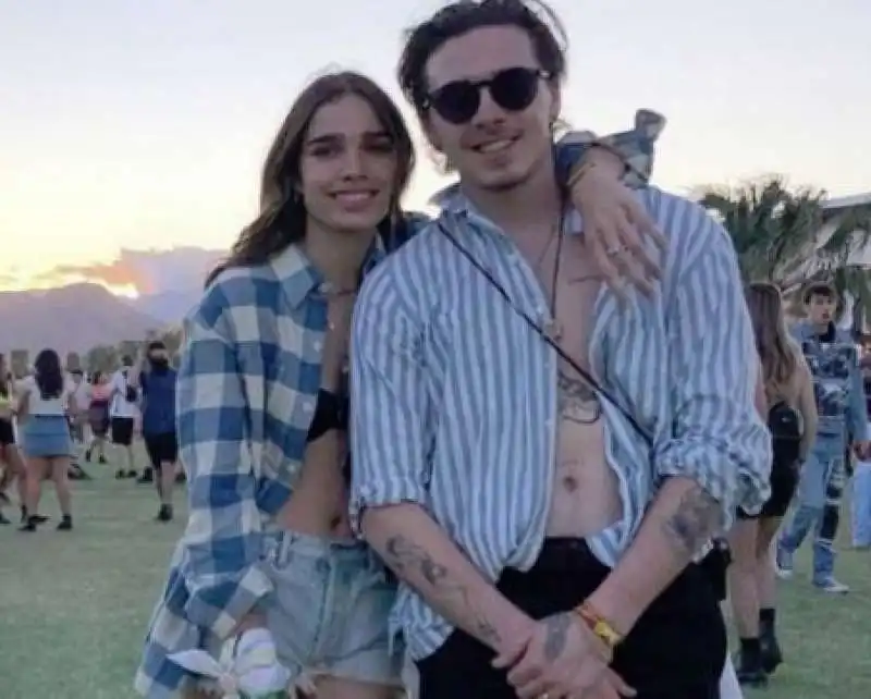 brooklyn beckham e hana cross 1