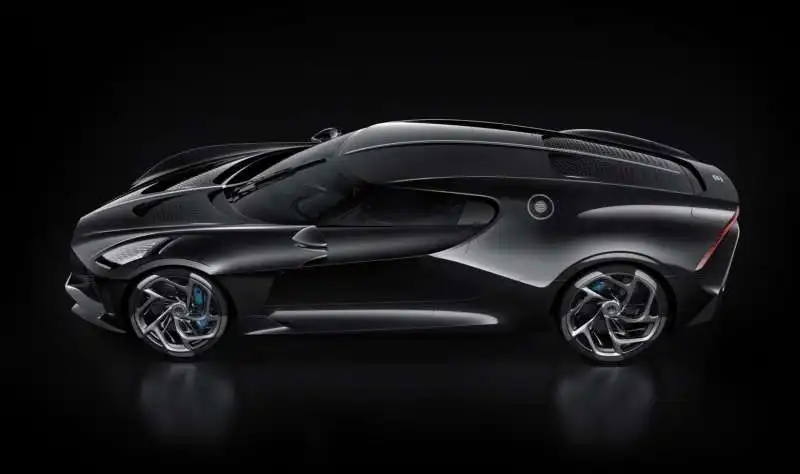 bugatti la voiture noire 2