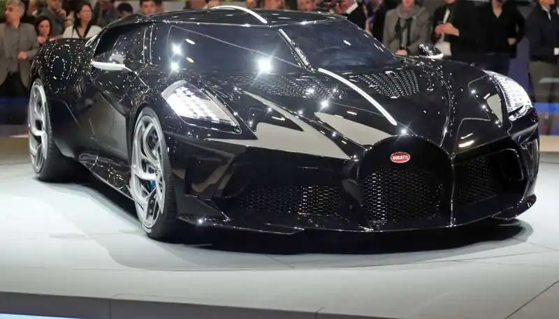 bugatti la voiture noire 7