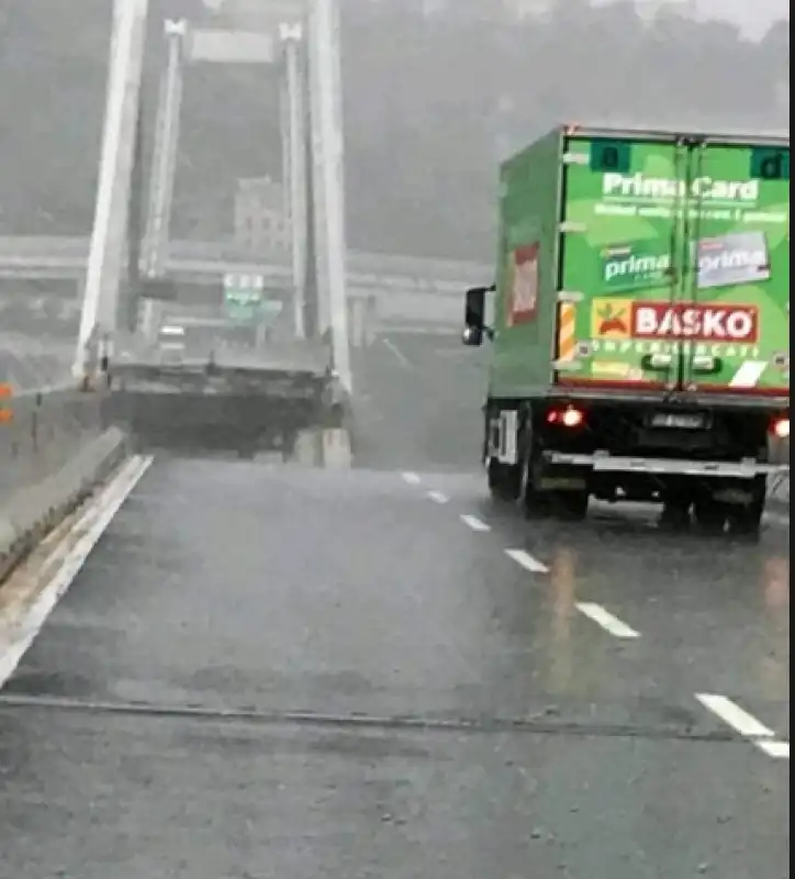 camion basko ponte morandi