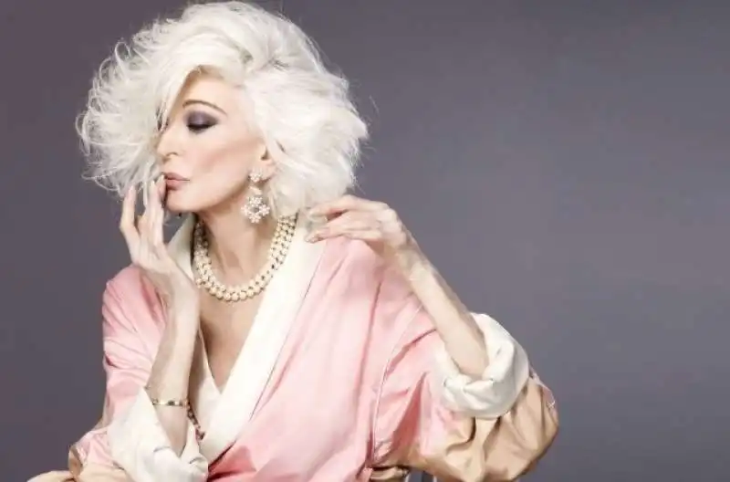 carmen dell'orefice 15