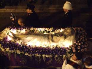 cristo portato in processione 3