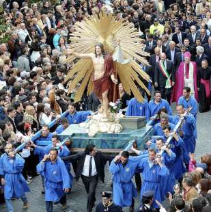 cristo portato in processione 4