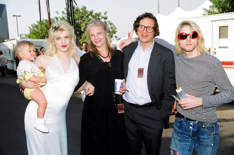 danny goldberg con kurt cobain courtney love e la loro figlia frances bean cobain 1