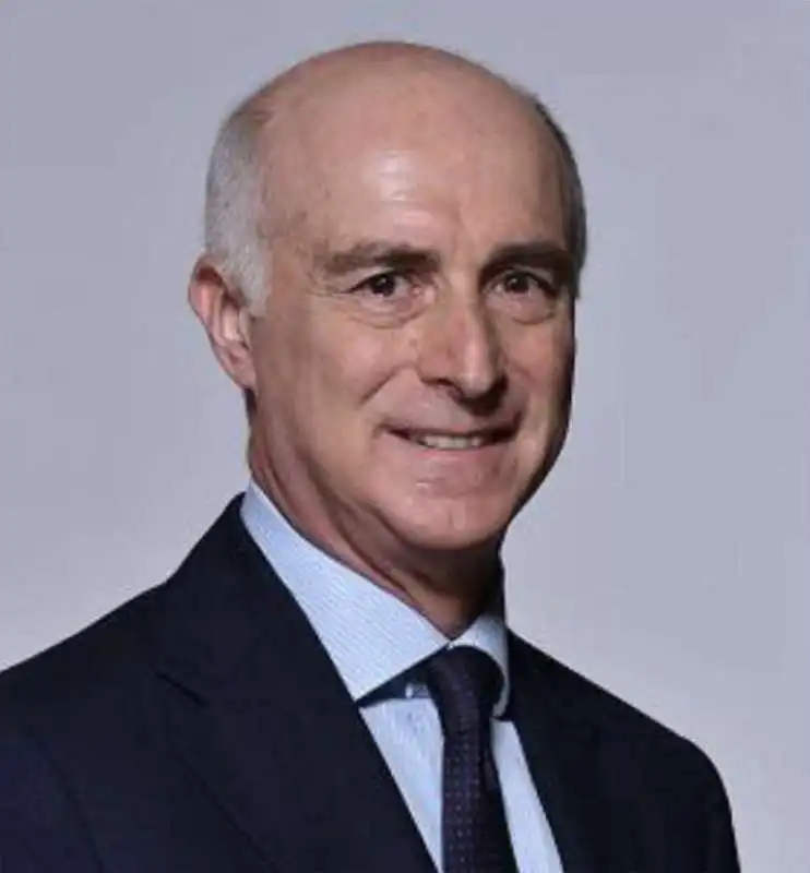 LUCIANO FLUSSI