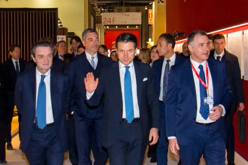 giuseppe conte al salone del mobile 2