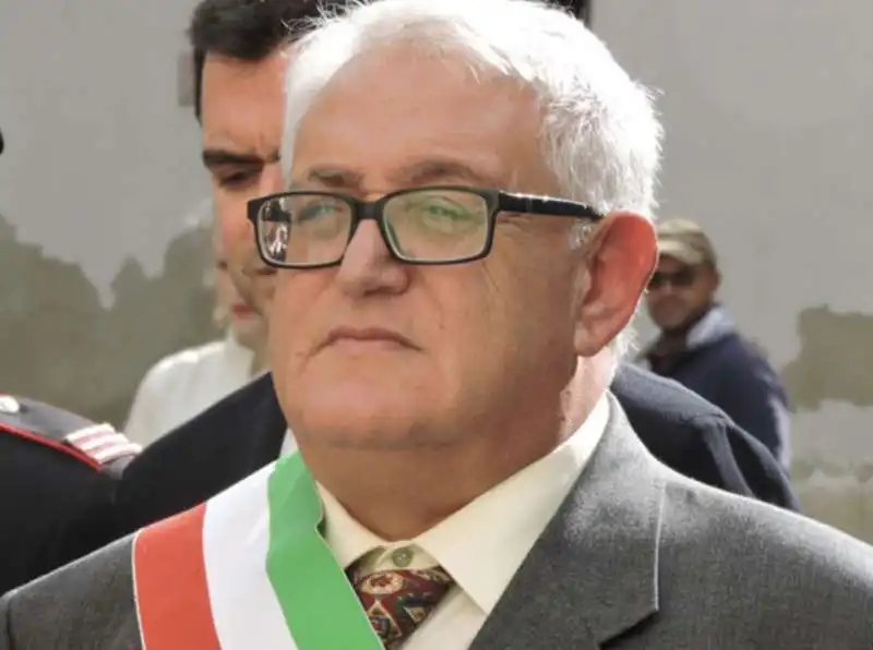 giuseppe lo verde sindaco polizzi generosa 3