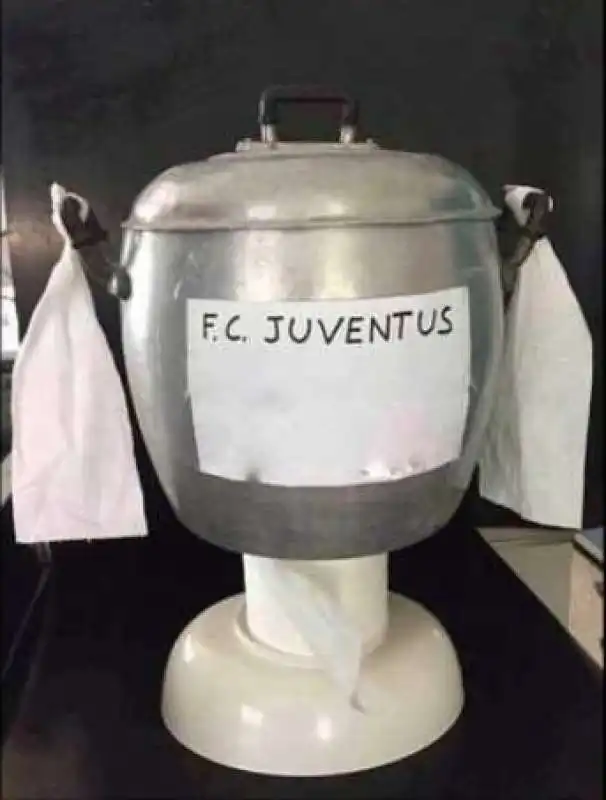 i meme dopo juventus ajax    25