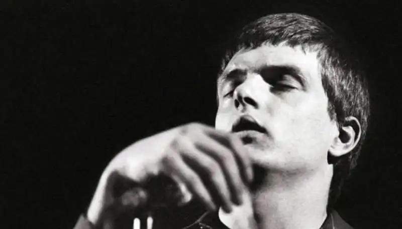 ian curtis 16