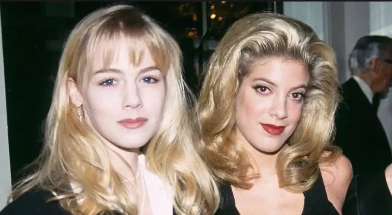 Jennie Garth e Tori Spelling - KELLY E DONNA di BEVERLY HILLS