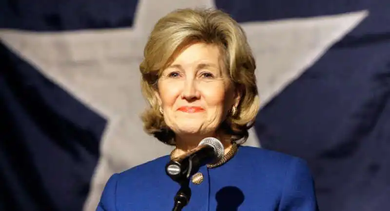 KAY BAILEY HUTCHISON 