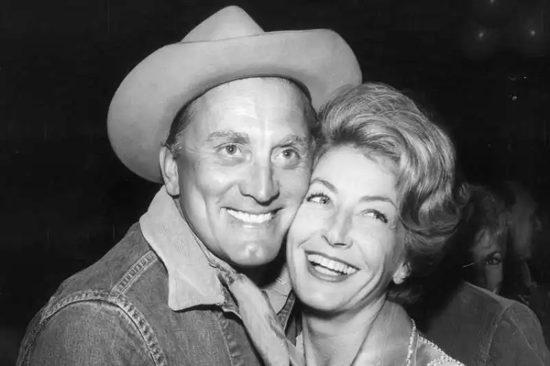 kirk e anne douglas 16