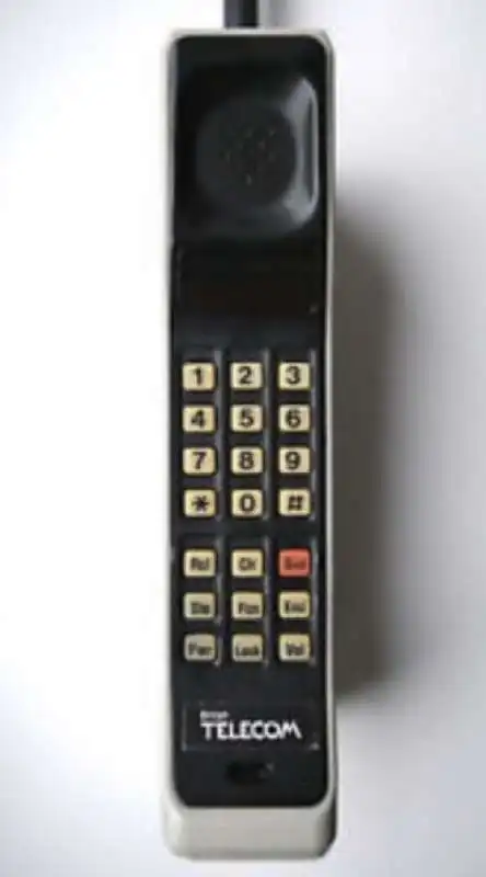 motorola dynatac 8000x  11