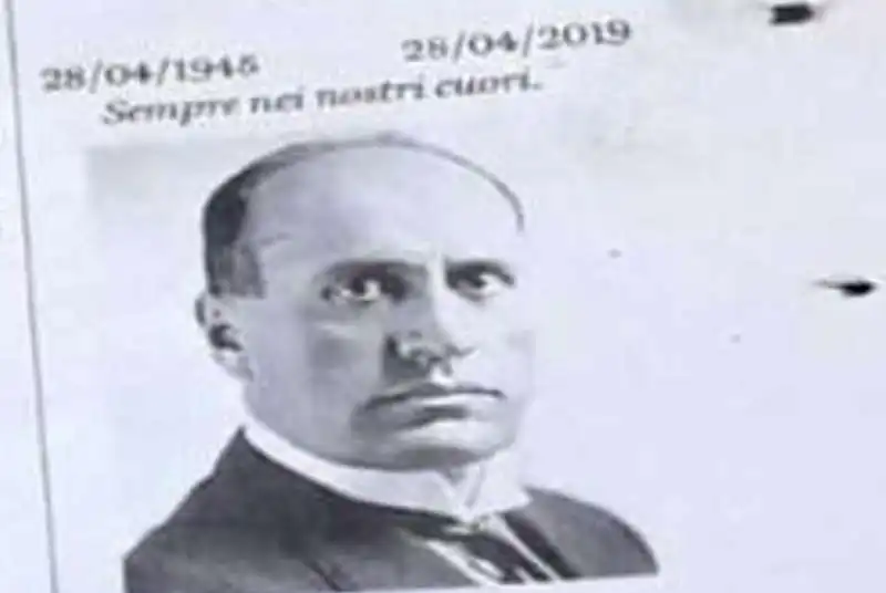 necrologio di benito mussolini pubblicato dal giornale di vicenza 3